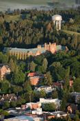 An aerial view of 365滚球官网 Moscow campus.